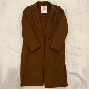 Aritzia Babaton - The Stedman Coat
